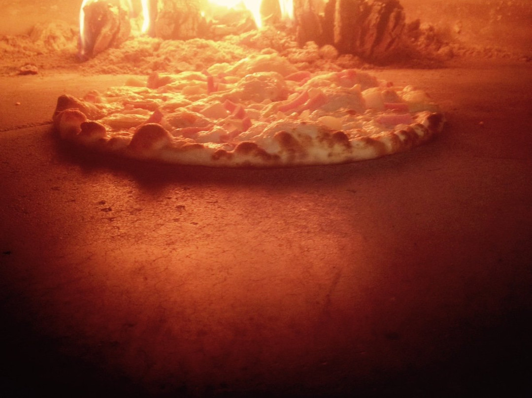 Camion Pizza au Feu de Bois