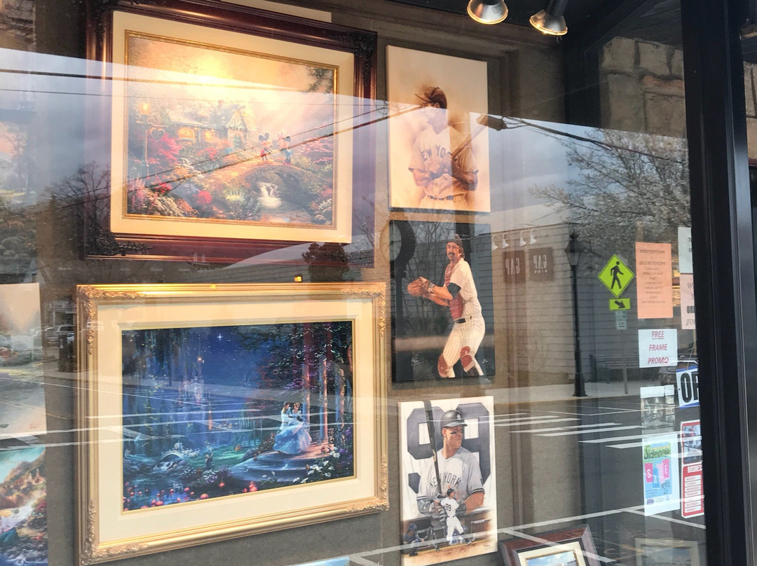 Thomas Kinkade Signature Gallery-Port Jefferson必去景点