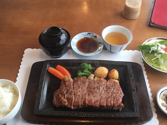 饭南町餐馆和美食-Steakhouse Moebino