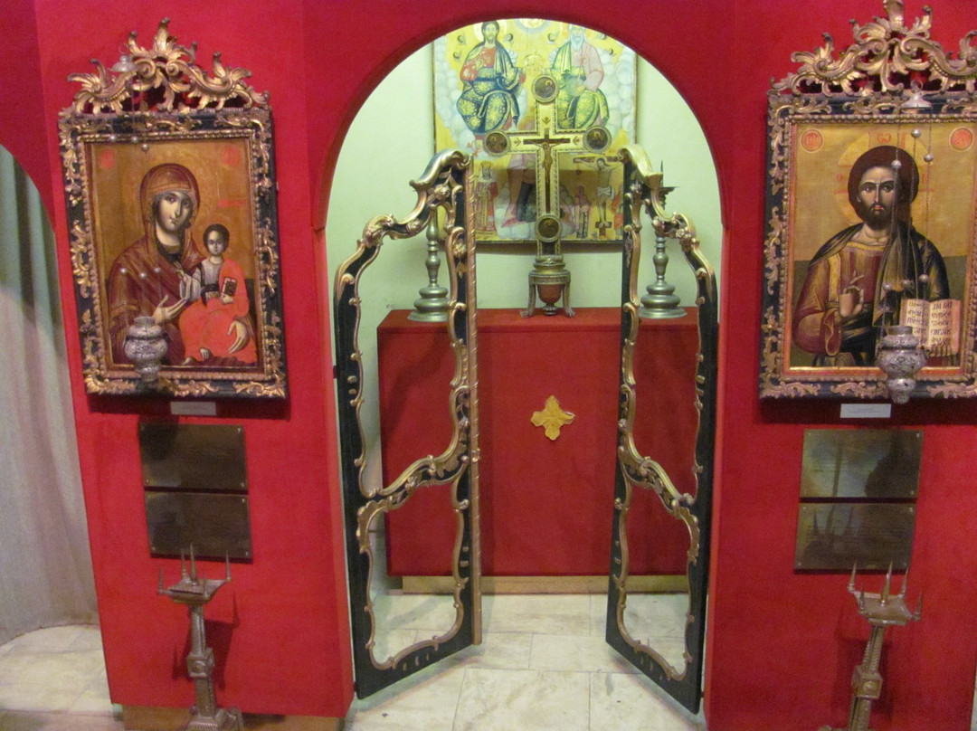 Szentháromság Church景点图片