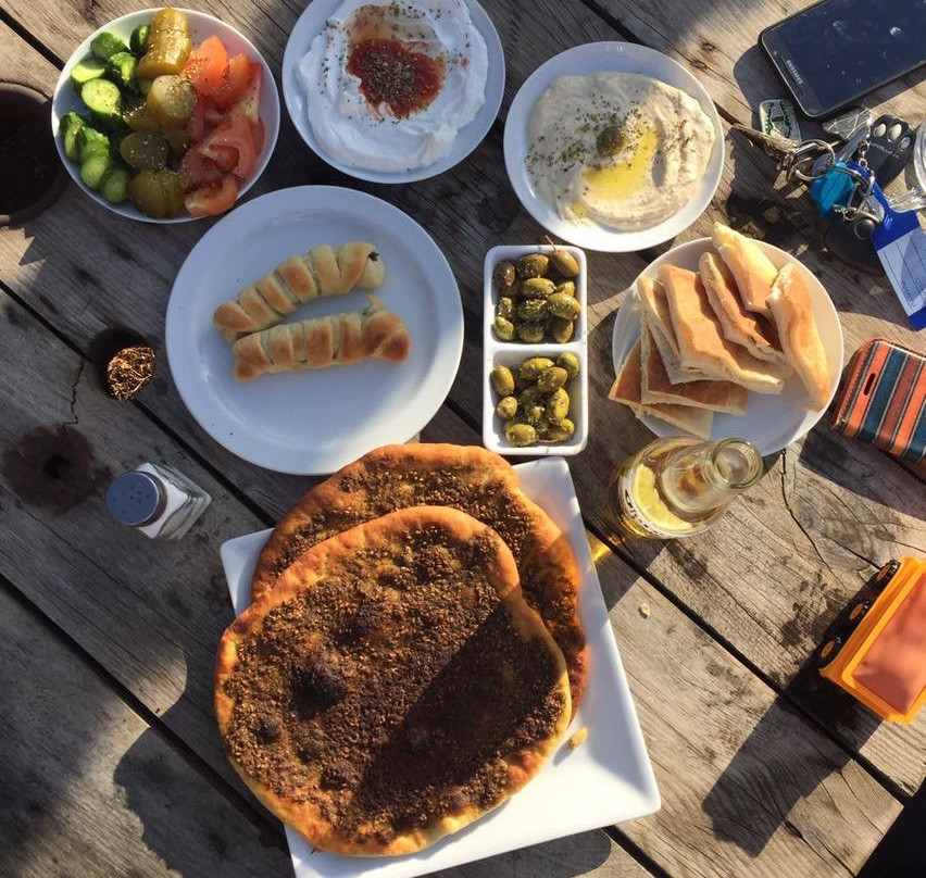 Beit Sahour餐馆和美食-Tree of Life Cafe & Bar