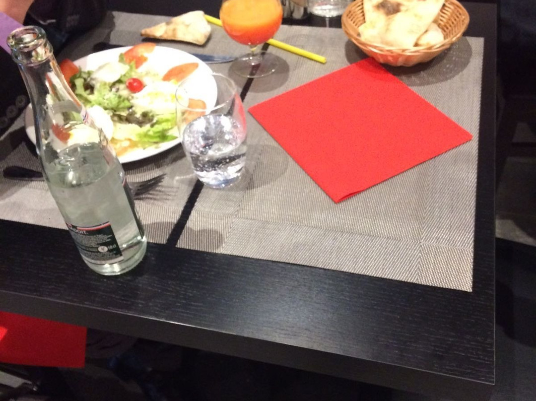 La Trattoria Pizzeria