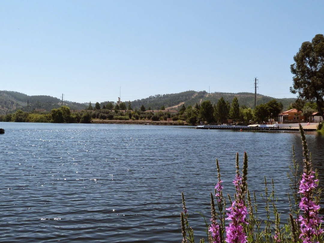 Praia Fluvial de Ortiga景点图片