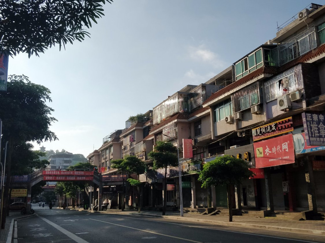 昆仑大饭店主图