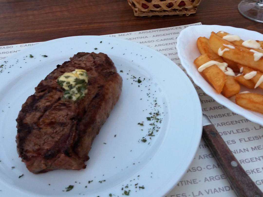 La Cabana Bar & Grill