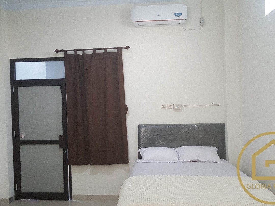 Gloria Rooms