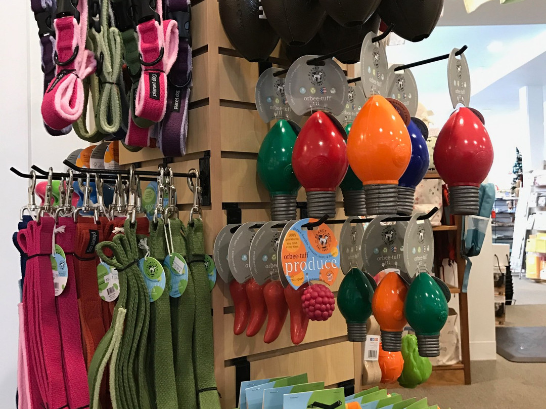 The Country Store on Main-斯托必去景点