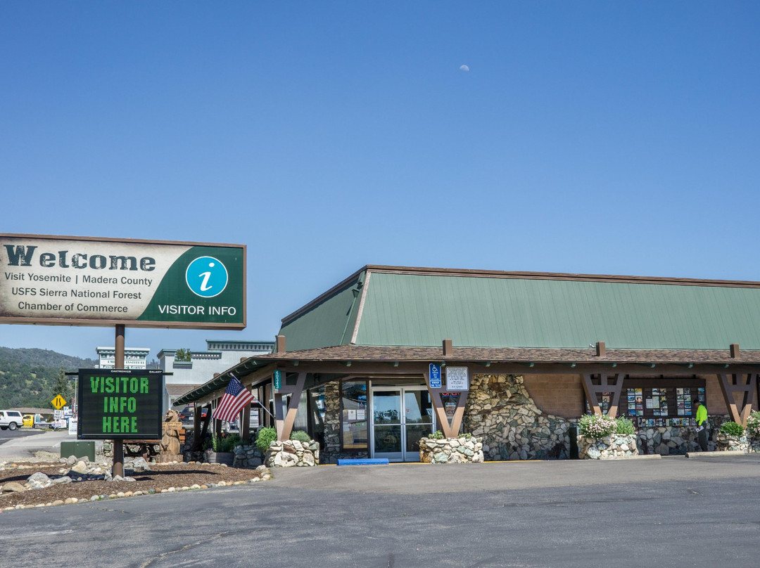 约塞米蒂&马德拉县游客主中心-奥克赫斯特必去景点