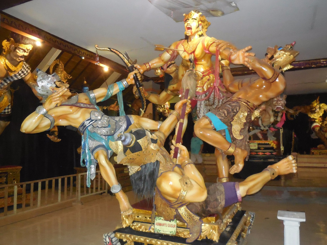 孟格威旅游景点-Ogoh-Ogoh Museum