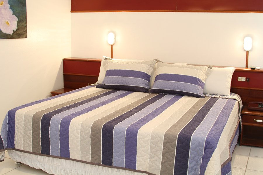 Eduardo'S Hotel