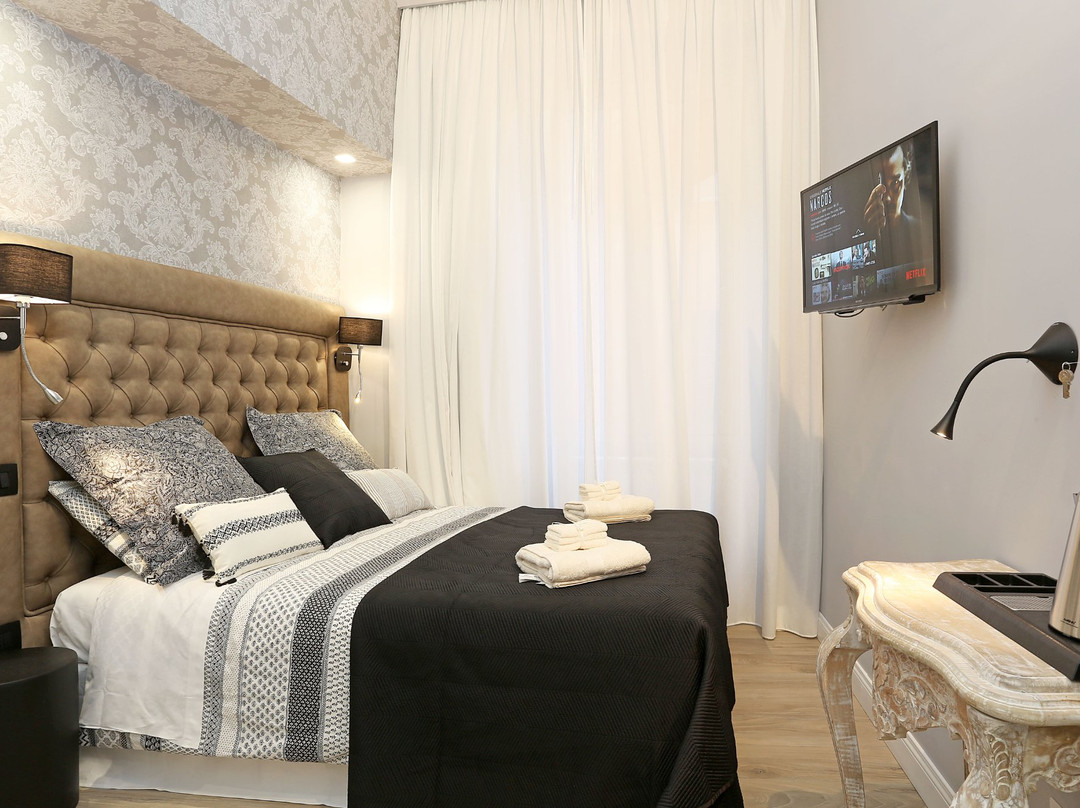 罗姆随想曲旅馆主图