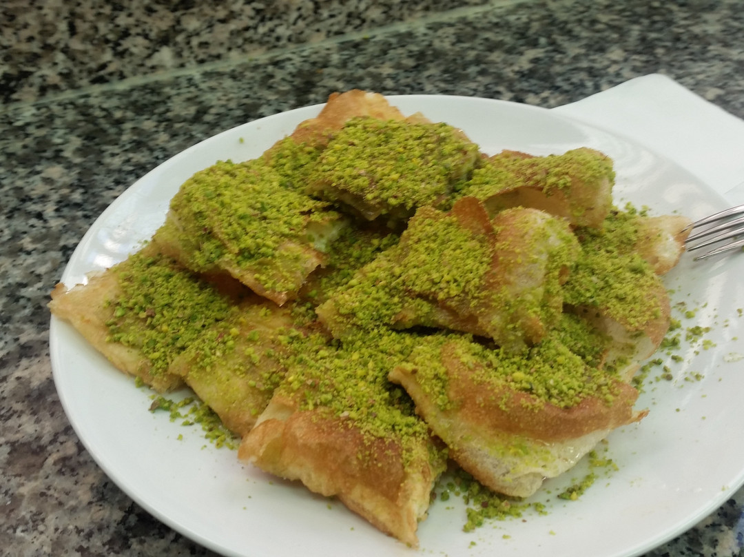 Cagdas Tatli Salonu