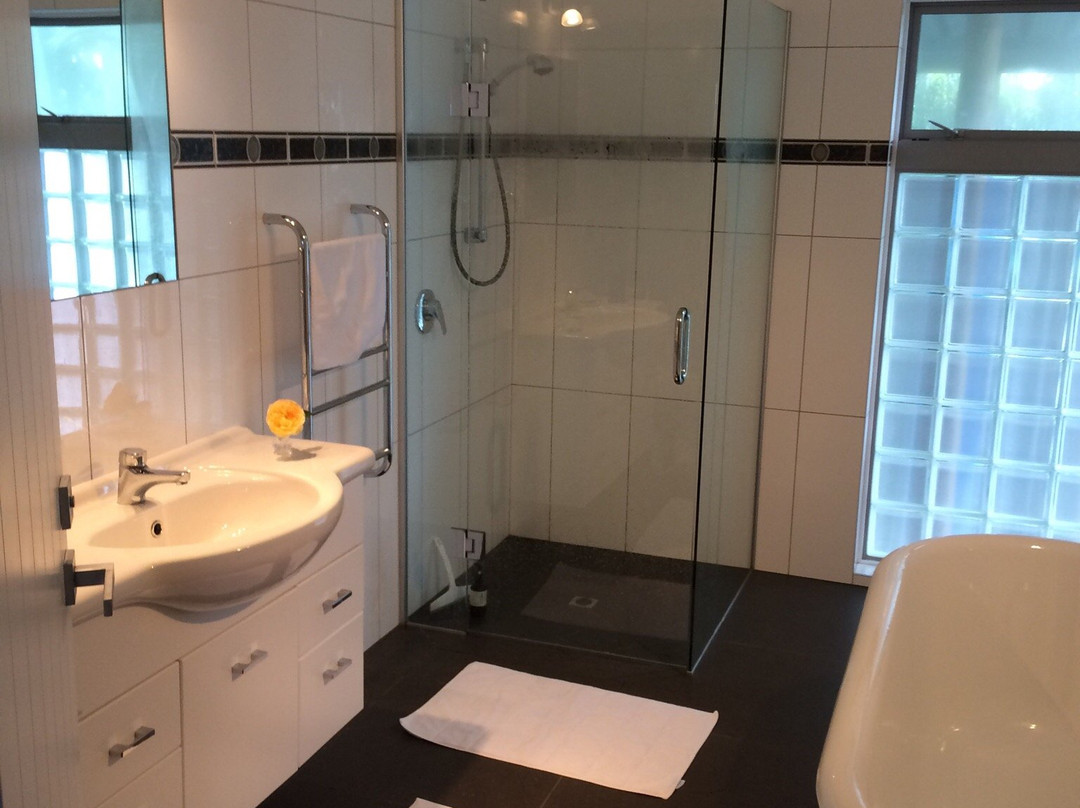 Karma Guesthouse主图