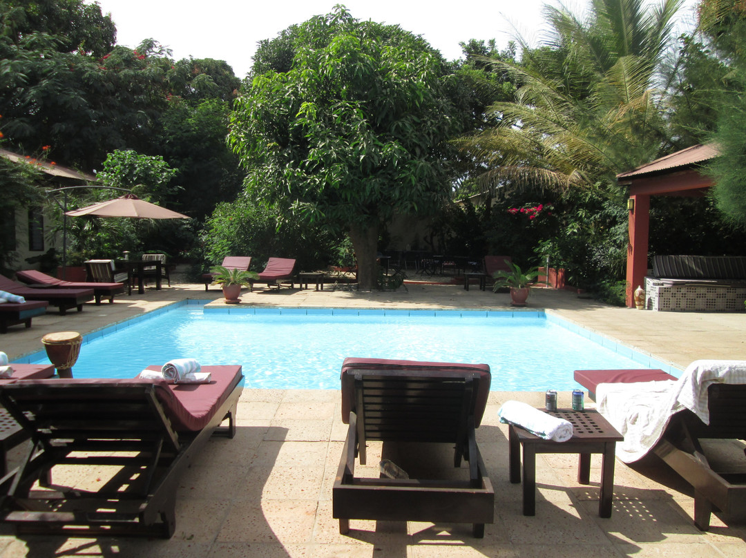 Hibiscus House主图