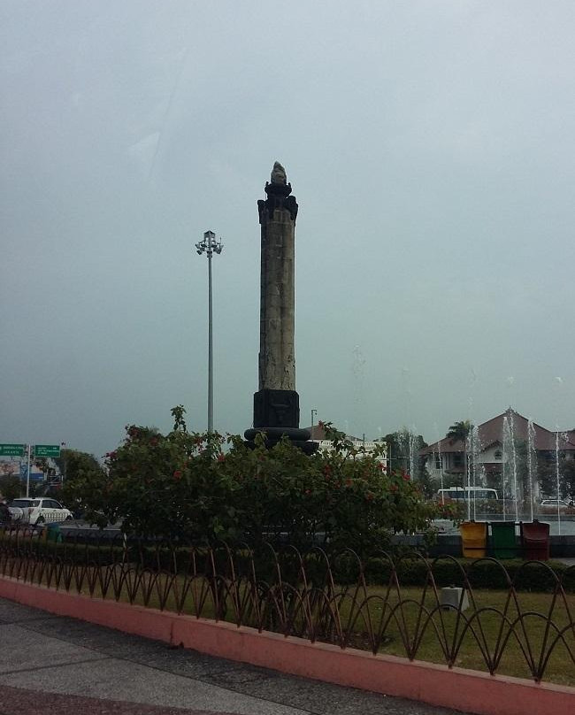 Tugu Muda景点图片