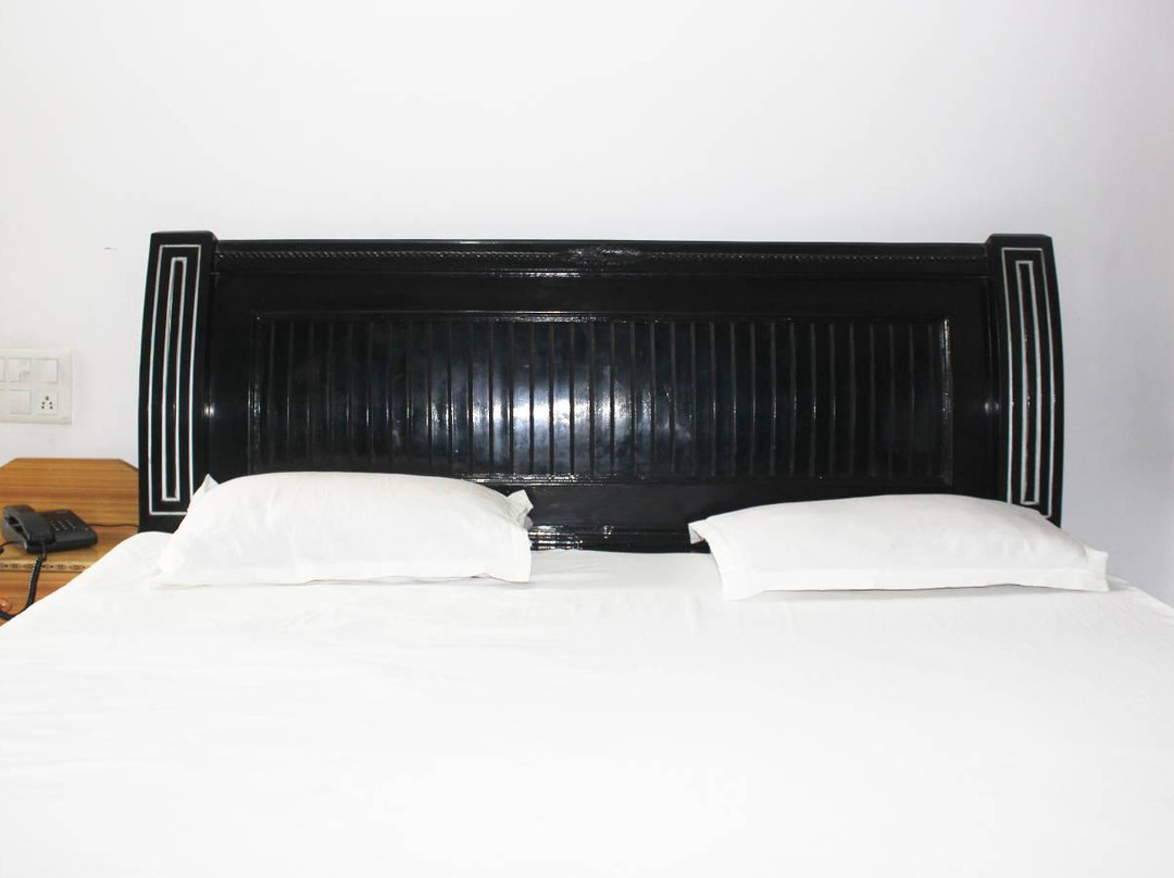 Hotel Tara Inn主图