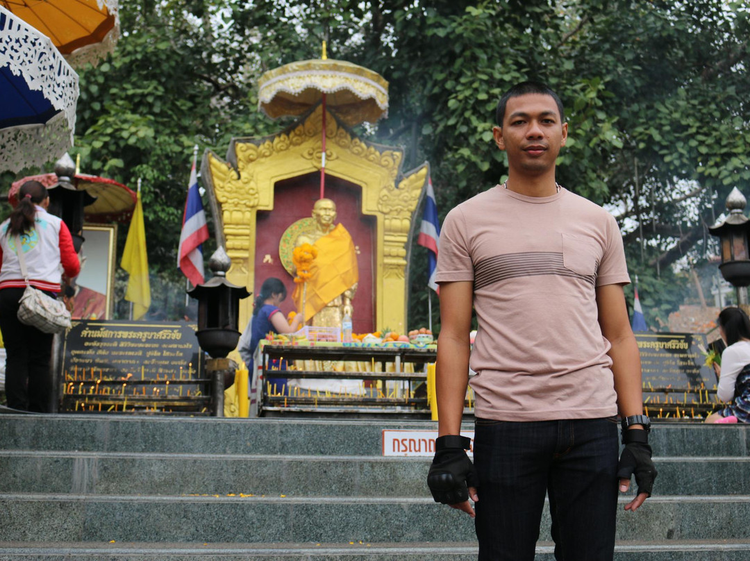 Khu Ba Si Wichai Monument景点图片