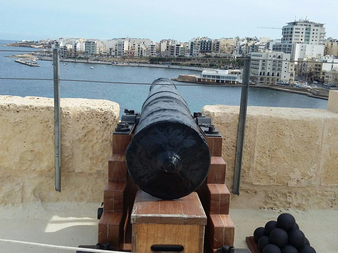 St. Paul's Bay Wignacourt Tower-圣保罗湾城必去景点