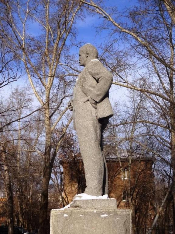 V.I. Monument-叶卡捷琳堡必去景点