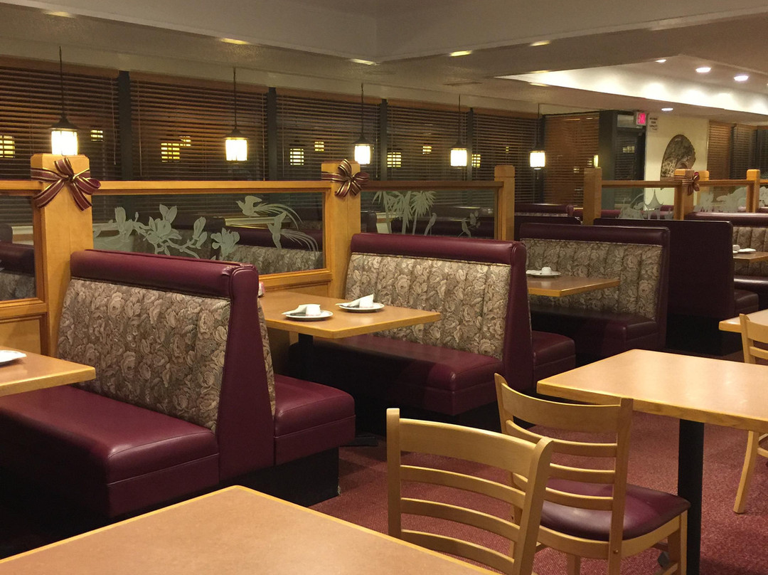 Golden Gong Chinese Restaurant