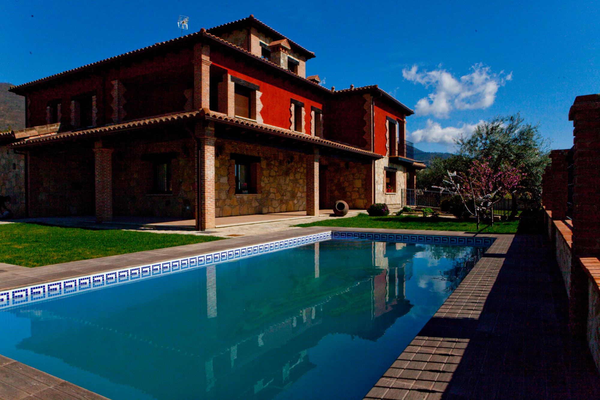 Casa Rural La Canchalera-泳池