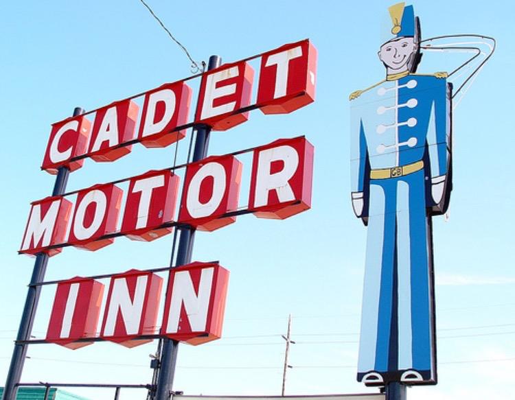 Cadet Motor Inn-浴室