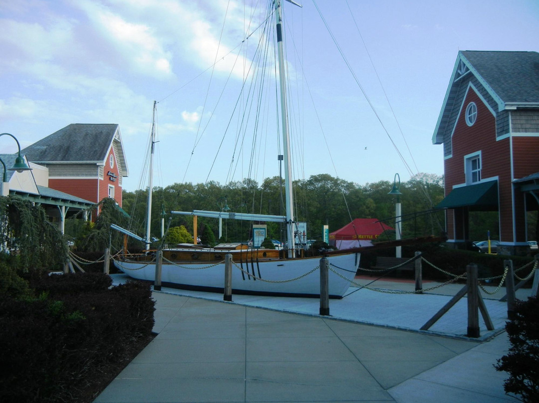 Westbrook Outlets-韦斯特布鲁克必去景点