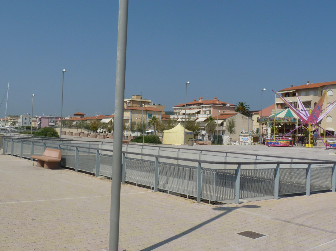 Marina di San Vincenzo景点图片