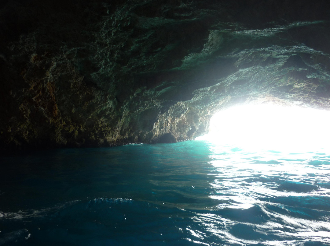 Blue Cave-Lustica必去景点