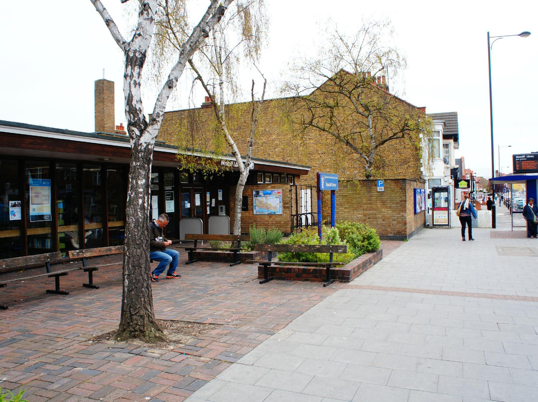 Westcliff Library景点图片