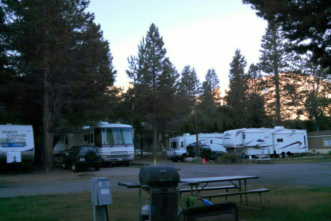June Lake RV Park and Lodging