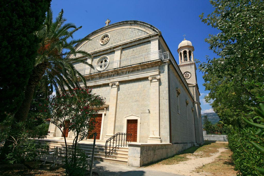 Parish Church Our Lady of Rosary景点图片