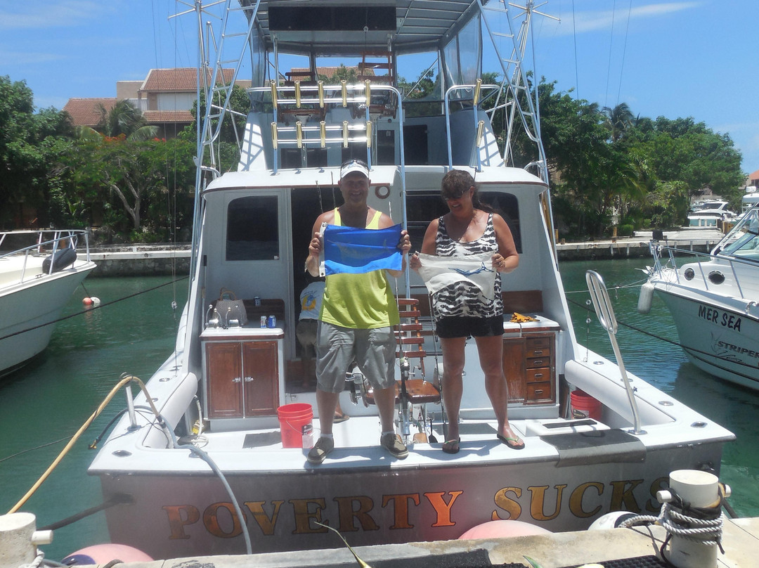 Poverty Sucks Fishing-阿范特拉斯港必去景点