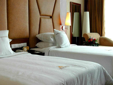 益泉大酒店主图