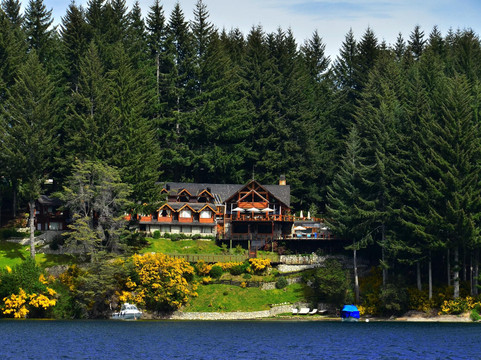Puerto Manzano酒店住宿-Hosteria Dos Bahias