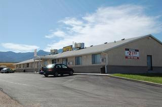 Pine Creek Inn Hotel主图