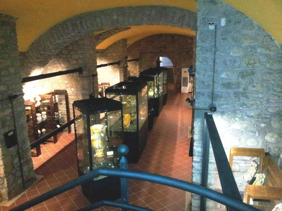 Museo Civico E della Ceramica Cerretese-Cerreto Sannita必去景点