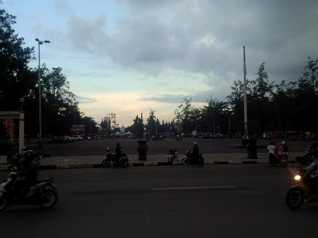 Lapangan Murdjani景点图片