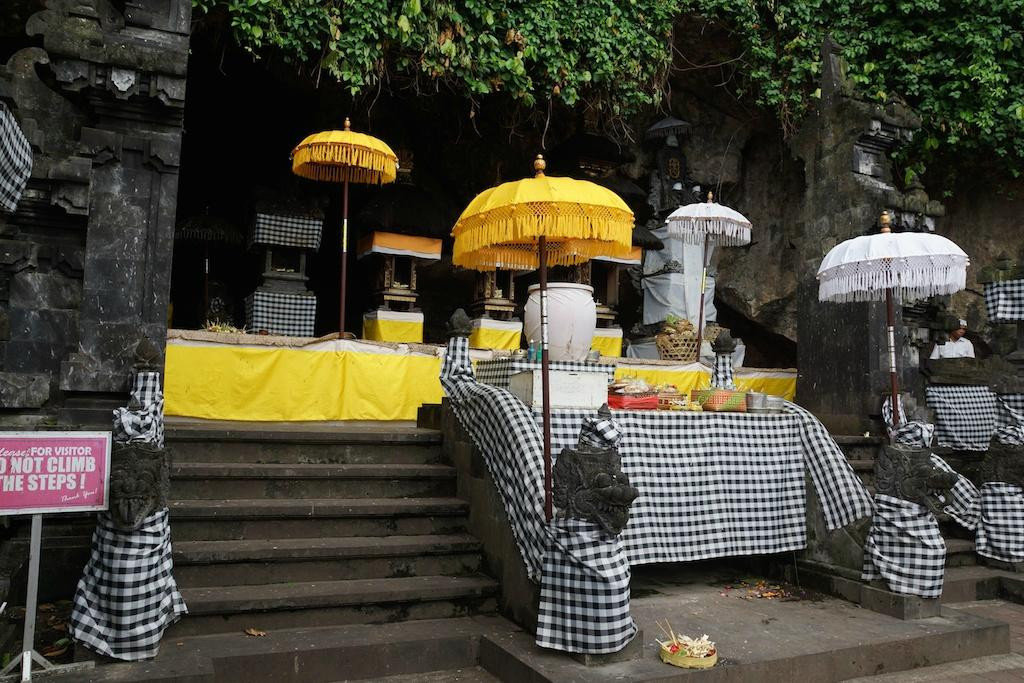 蝙蝠洞-巴厘岛必去景点