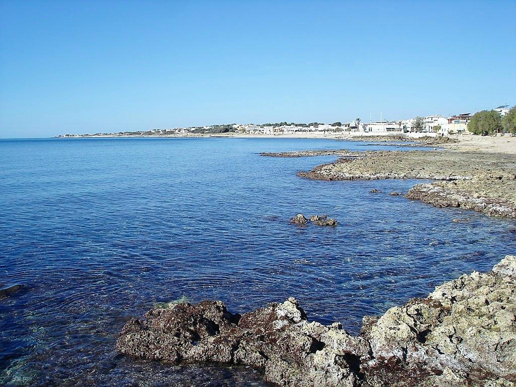 Spiaggia di Torre Ovo景点图片