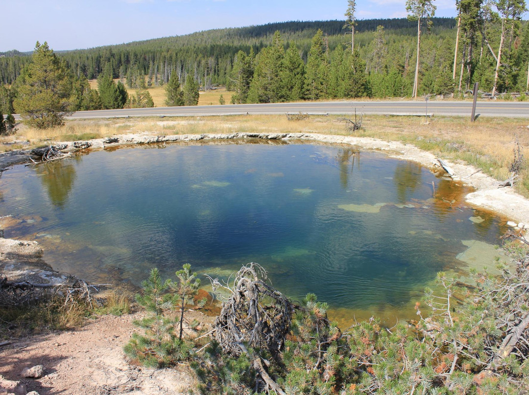 下间歇喷泉盆地-黄石国家公园必去景点