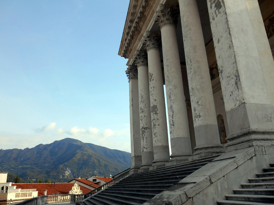 Duomo di San Pietro in Schio-斯基奥必去景点