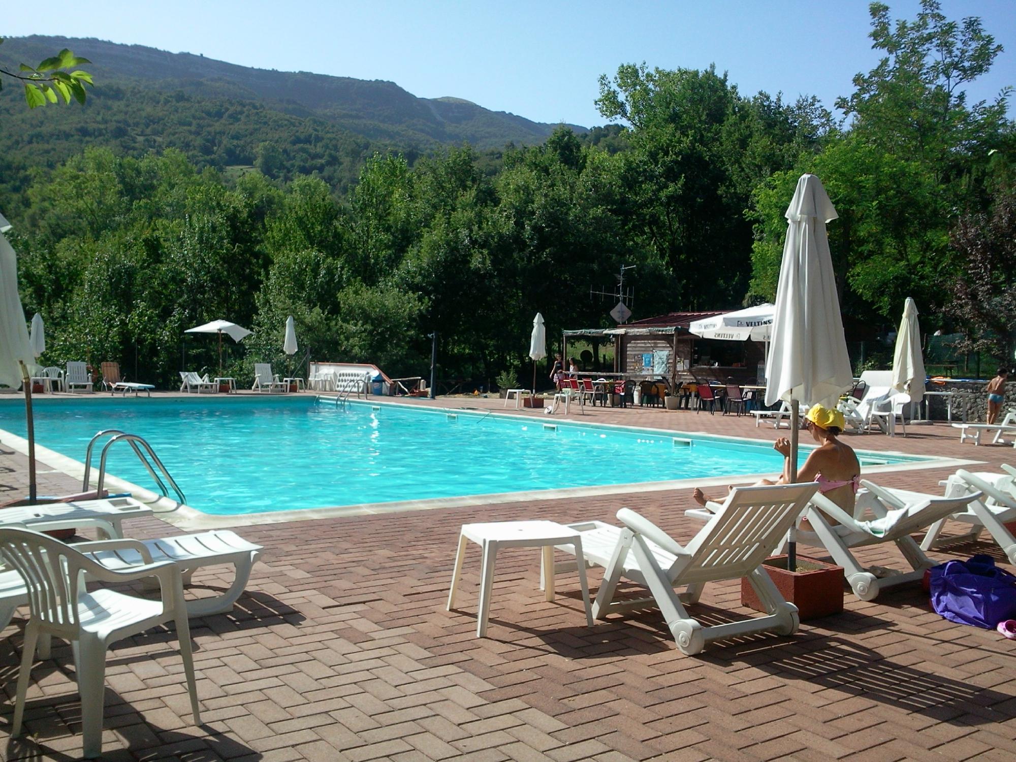 Albergo Lago Verde-泳池