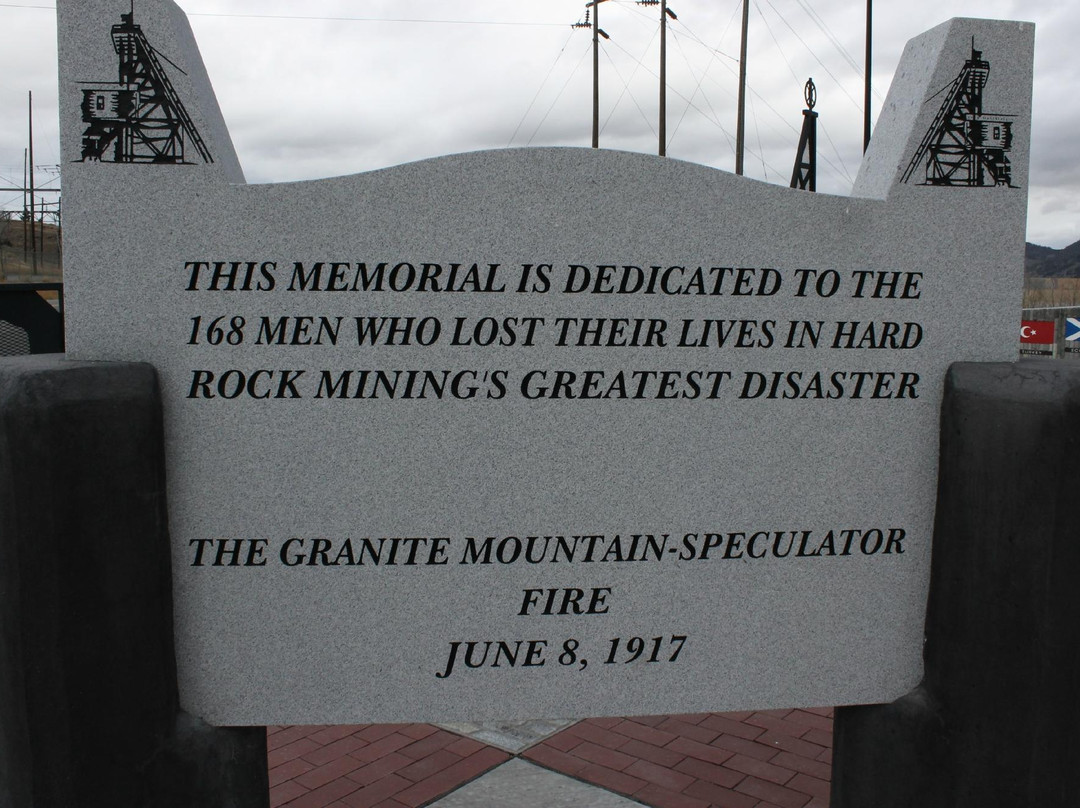Granite Mountain Memorial Overlook-巴特必去景点