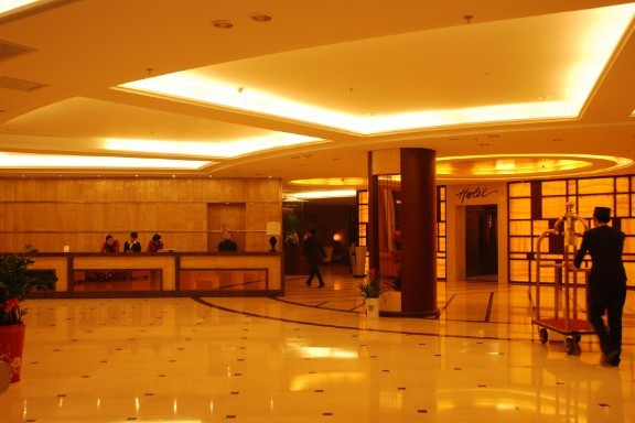 深航国际酒店主图