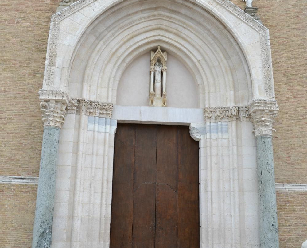 Basilica Cattedrale Di Santa Maria Assunta景点图片