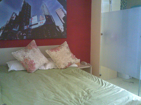 麻雀迷你客房主图