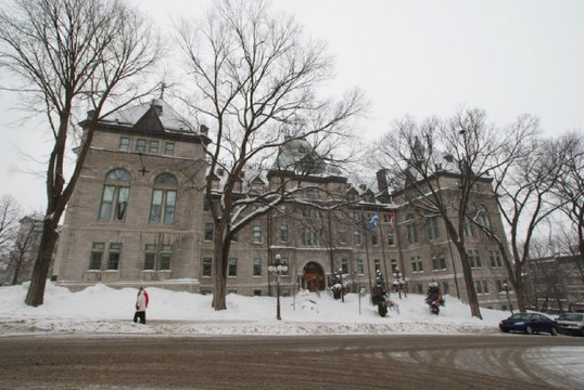Hôtel De Ville De Québec-魁北克市必去景点