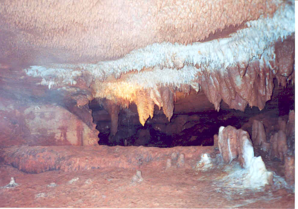 Hurricane River Cave景点图片