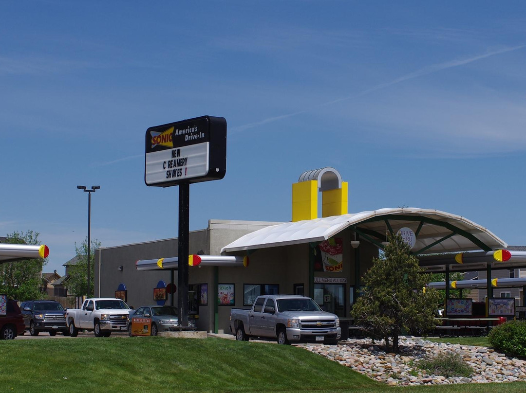 Peyton餐馆和美食-Sonic Drive-In